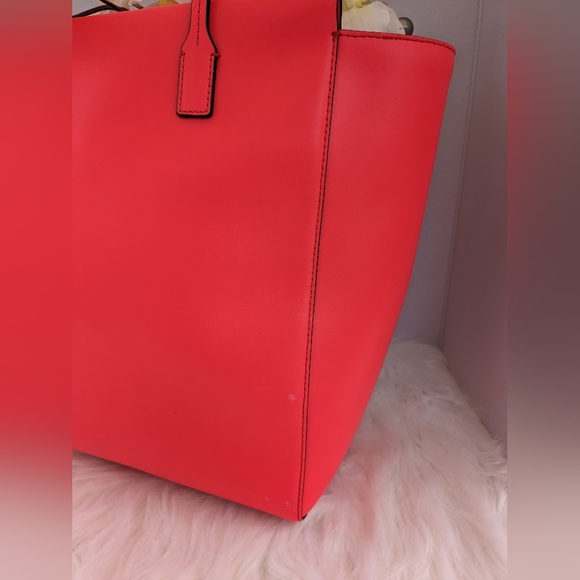 KATE SPADE GORGEOUS CORAL LARGE TOTE BAG EUC, Beautiful color! - Picture 5 of 15